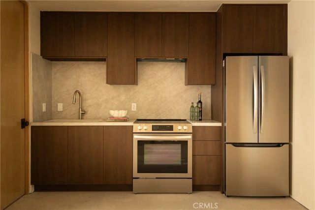 14800 Mccormick, Sherman Oaks, CA 91411