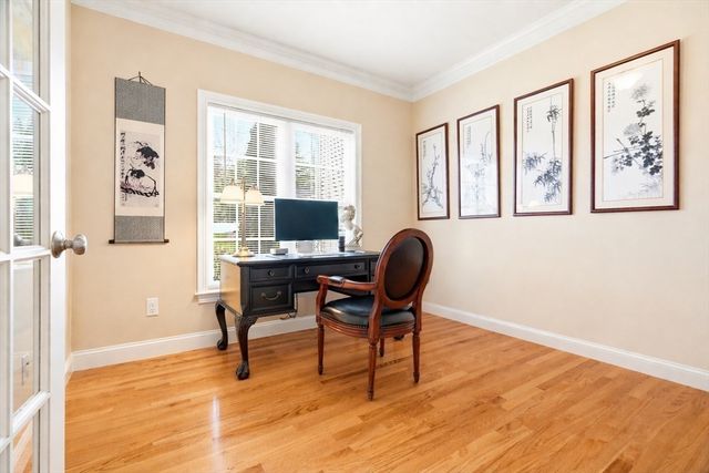 19 Crimson Dr, Shrewsbury, MA 01545