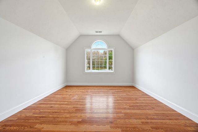 19 Crimson Dr, Shrewsbury, MA 01545