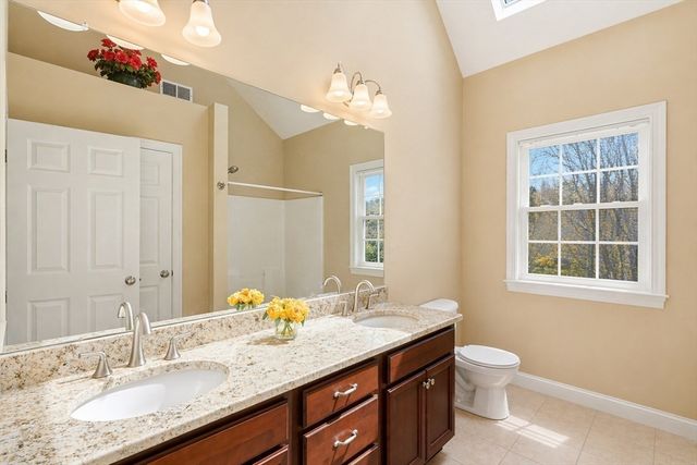19 Crimson Dr, Shrewsbury, MA 01545