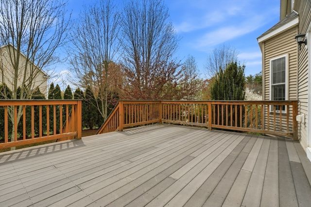 19 Crimson Dr, Shrewsbury, MA 01545