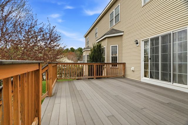 19 Crimson Dr, Shrewsbury, MA 01545