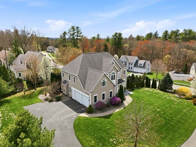 19 Crimson Dr, Shrewsbury, MA 01545