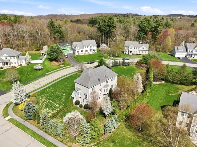 19 Crimson Dr, Shrewsbury, MA 01545