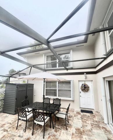 40 Essex Court C, Royal Palm Beach, FL 33411