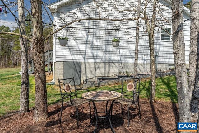 7246 THREE NOTCH RD, Louisa, VA 23093