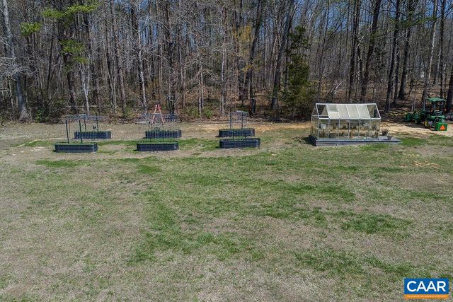 7246 THREE NOTCH RD, Louisa, VA 23093