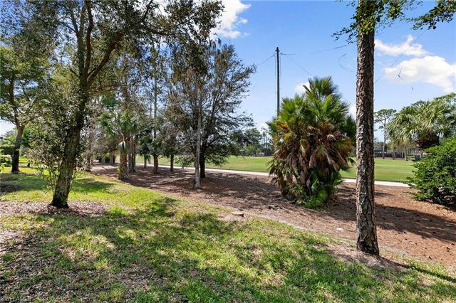 7347 Lantana CIR, Naples, FL 34119