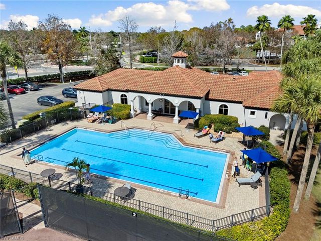 7347 Lantana CIR, Naples, FL 34119