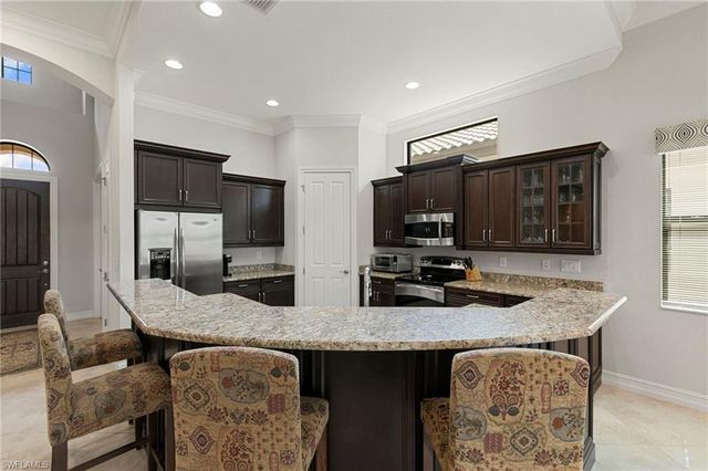 7347 Lantana CIR, Naples, FL 34119