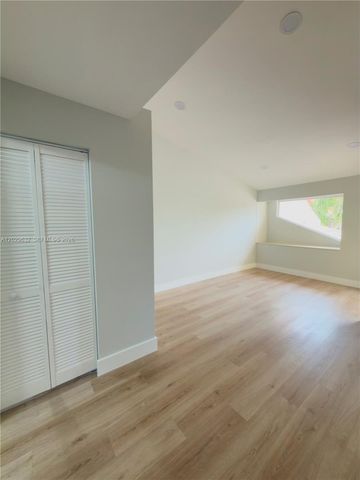 5375 10th Fairway Drive 2, Delray Beach, FL 33484