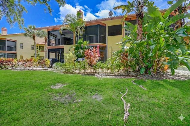 5375 10th Fairway Drive 2, Delray Beach, FL 33484