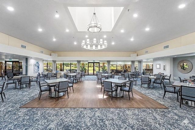 5375 10th Fairway Drive 2, Delray Beach, FL 33484