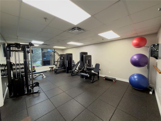 5375 10th Fairway Drive 2, Delray Beach, FL 33484