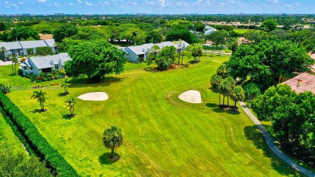 5375 10th Fairway Drive 2, Delray Beach, FL 33484
