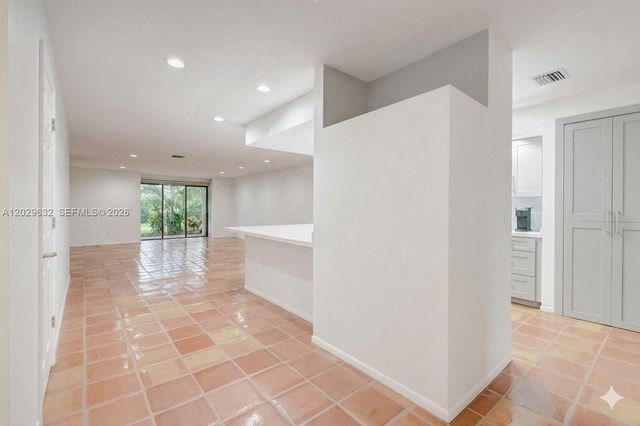 5375 10th Fairway Drive 2, Delray Beach, FL 33484