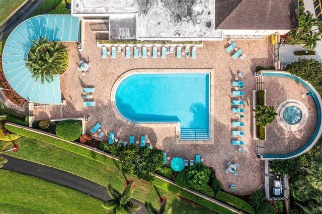 5375 10th Fairway Drive 2, Delray Beach, FL 33484