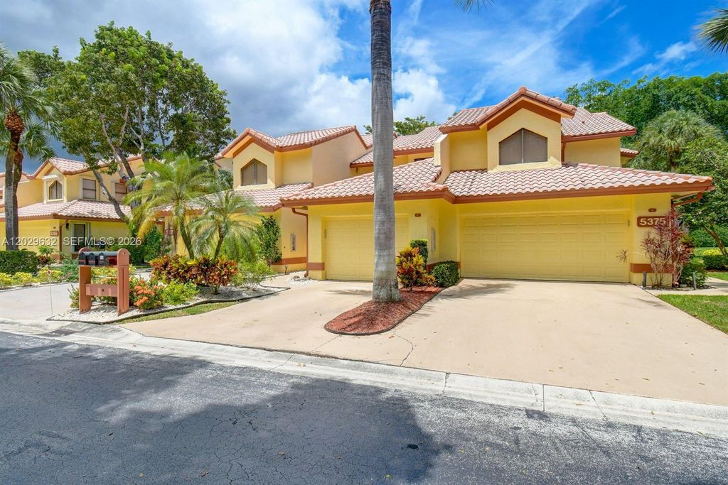 5375 10th Fairway Drive 2, Delray Beach, FL 33484