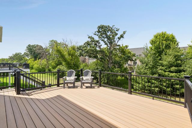 11760 Upper 31st Street N, Lake Elmo, MN 55042