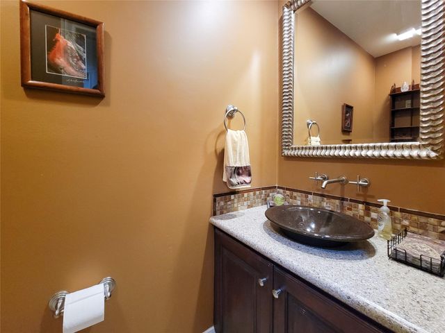 4401 Roseland Street, Houston, TX 77006