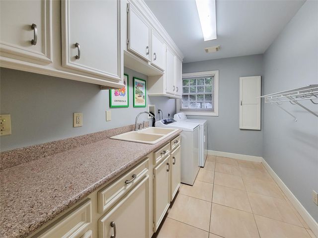 4401 Roseland Street, Houston, TX 77006