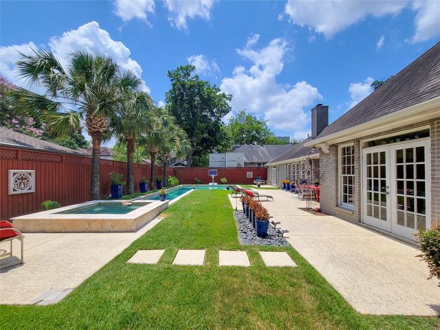 4401 Roseland Street, Houston, TX 77006