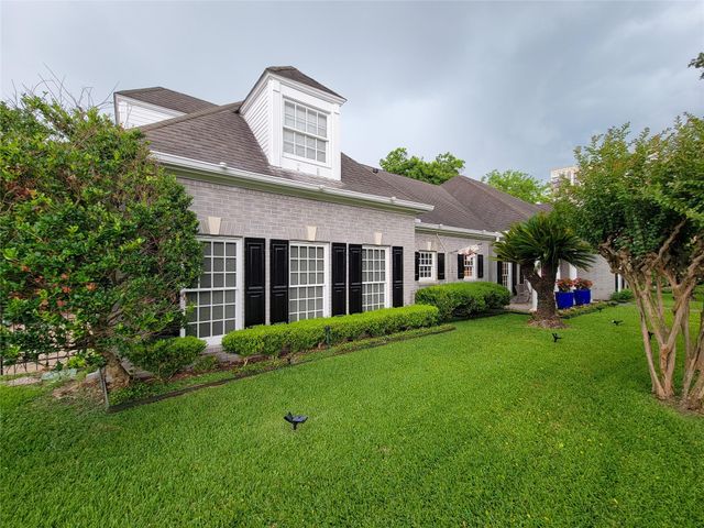 4401 Roseland Street, Houston, TX 77006