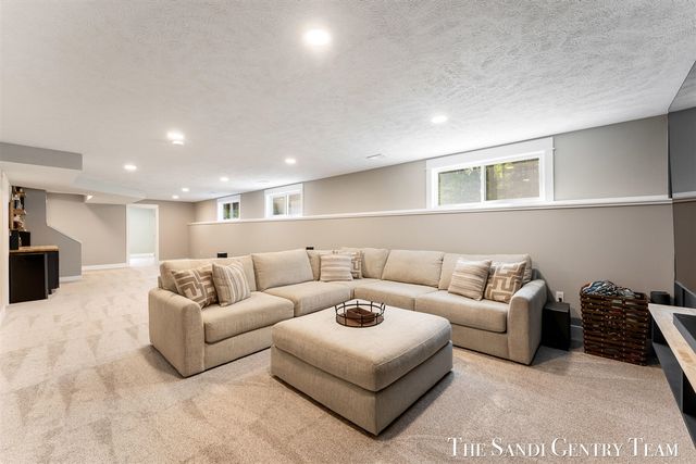 7285 Sue Marie Lane, Muskegon, MI 49442