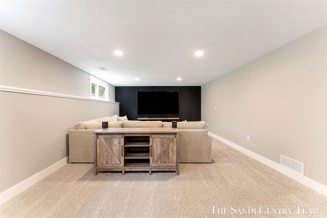 7285 Sue Marie Lane, Muskegon, MI 49442