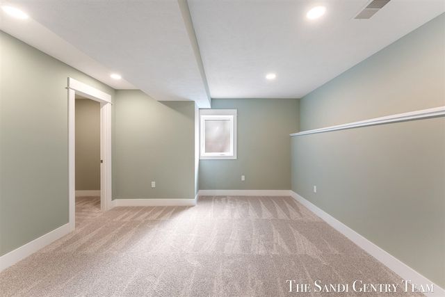 7285 Sue Marie Lane, Muskegon, MI 49442