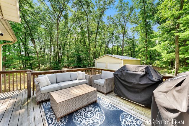7285 Sue Marie Lane, Muskegon, MI 49442