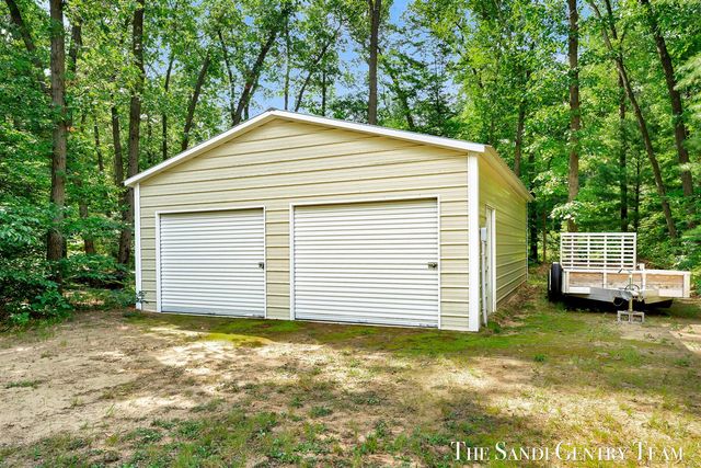 7285 Sue Marie Lane, Muskegon, MI 49442