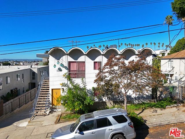 1331 Sutherland Street, Los Angeles, CA 90026