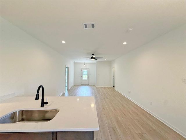 220 SUMMIT Avenue, Sulphur, LA 70665