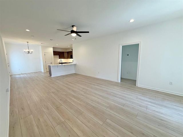 220 SUMMIT Avenue, Sulphur, LA 70665