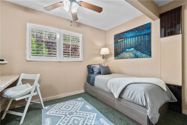 1869 Outer Hwy 2 S, Wrightwood, CA 92397