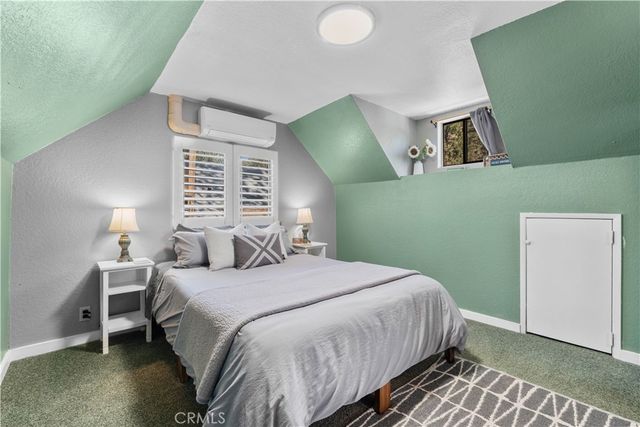 1869 Outer Hwy 2 S, Wrightwood, CA 92397
