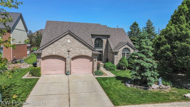 47040 W Wayford Drive, Shelby Charter Township, MI 48315