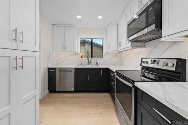 5975 Gaines Street, San Diego, CA 92110