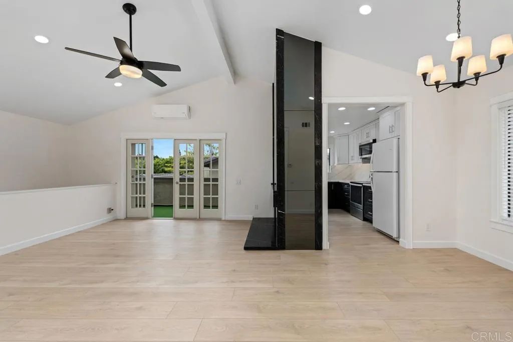 5975 Gaines Street, San Diego, CA 92110