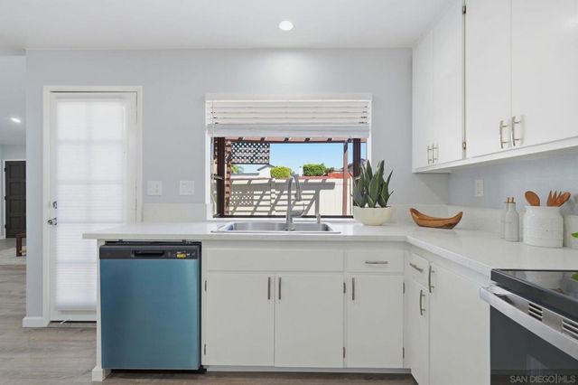 6795 Parkside, San Diego, CA 92139