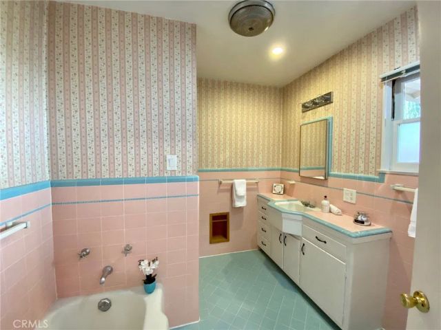 139 Acacia Avenue, Monrovia, CA 91016