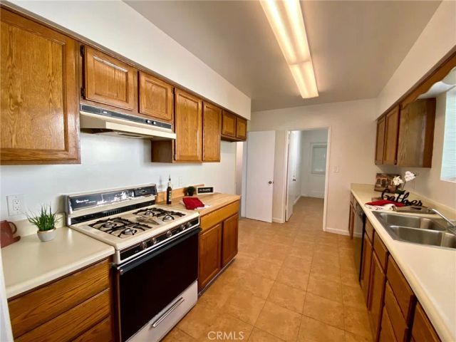 139 Acacia Avenue, Monrovia, CA 91016
