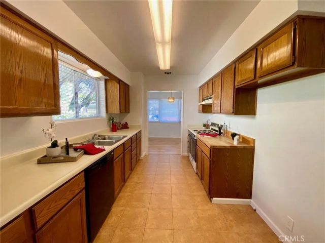 139 Acacia Avenue, Monrovia, CA 91016