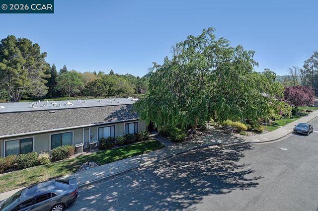 1316 Oakmont Dr 5, Walnut Creek, CA 94595
