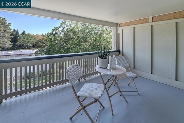 1316 Oakmont Dr 5, Walnut Creek, CA 94595