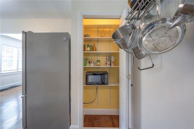 4809 Rainbow Boulevard, Westwood Hills, KS 66205