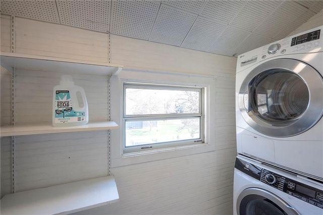 4809 Rainbow Boulevard, Westwood Hills, KS 66205