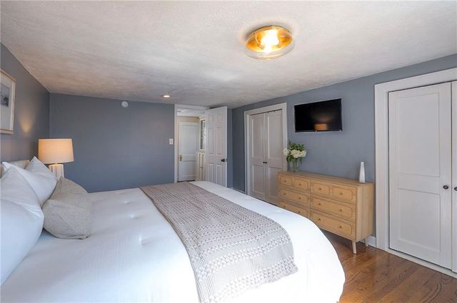 4809 Rainbow Boulevard, Westwood Hills, KS 66205