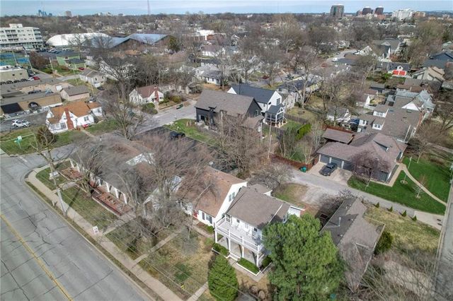 4809 Rainbow Boulevard, Westwood Hills, KS 66205